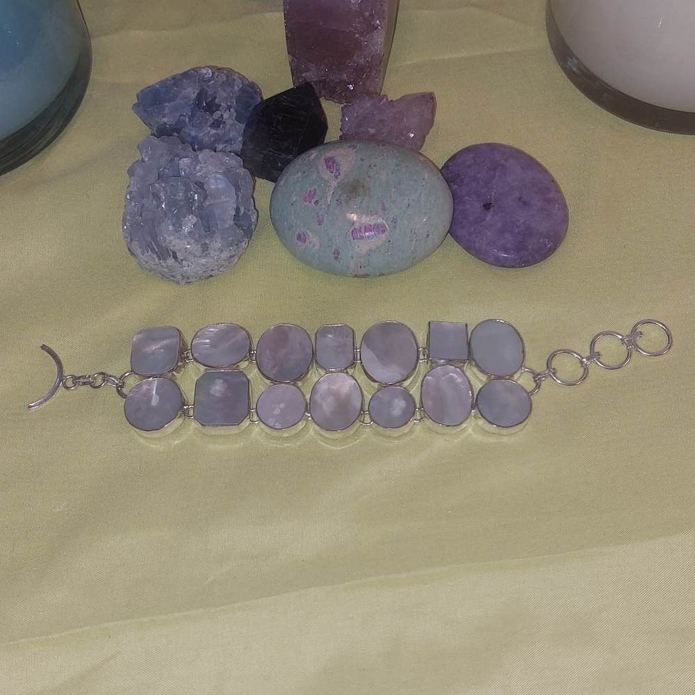 Mother of Pearl Toggle Bracelet